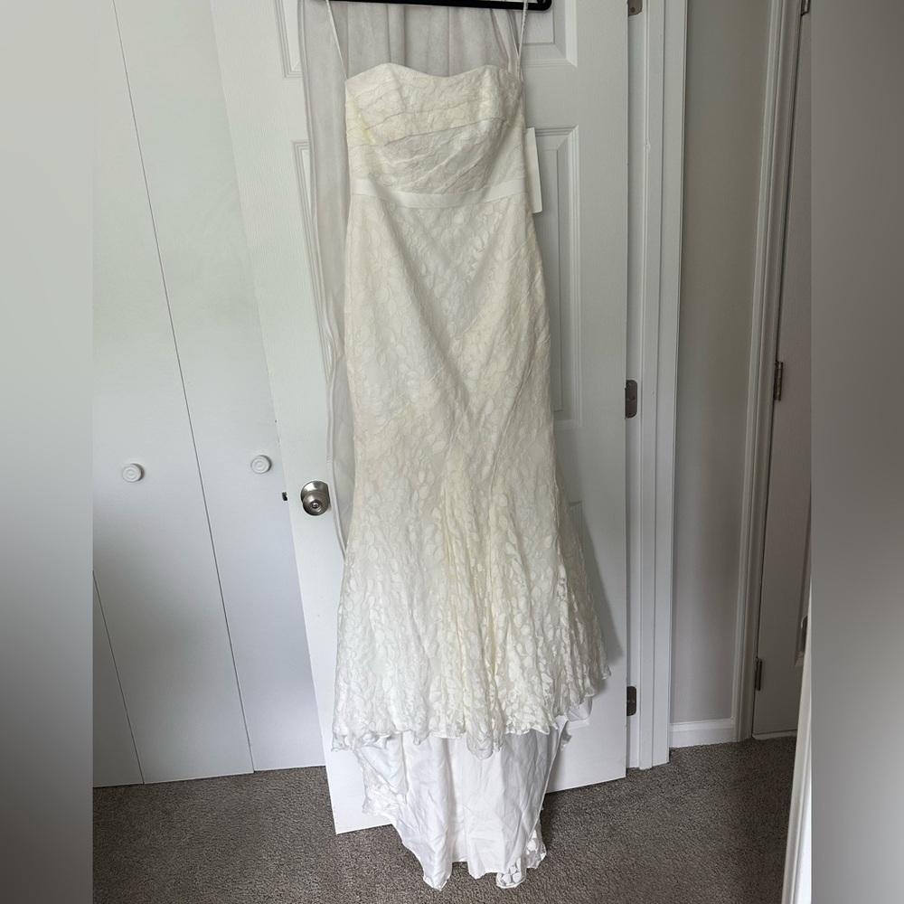 Galina Mermaid Wedding Dress 6P NWT Style 7WG3381 Lace Detail